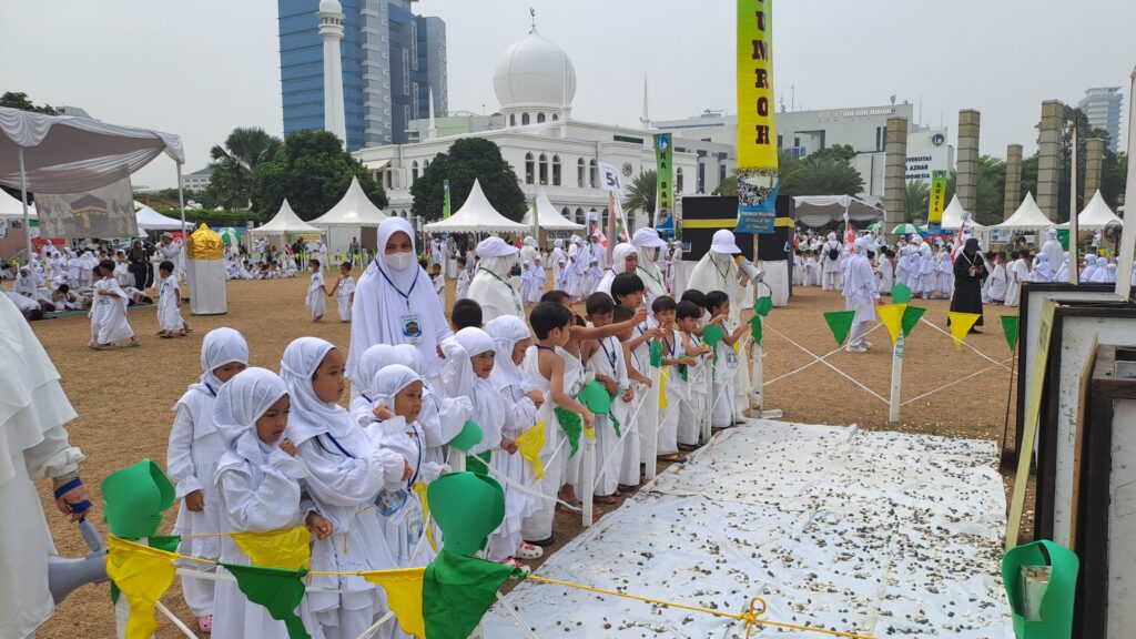Kegiatan Manasik Haji TK Islam Al Azhar 12 Cikarang