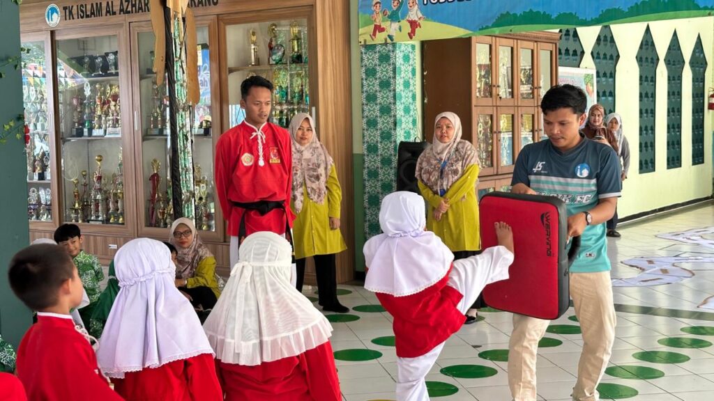 Pertunjukan Ekstrakurikuler ASBD dari Murid TKIA 12 Cikarang